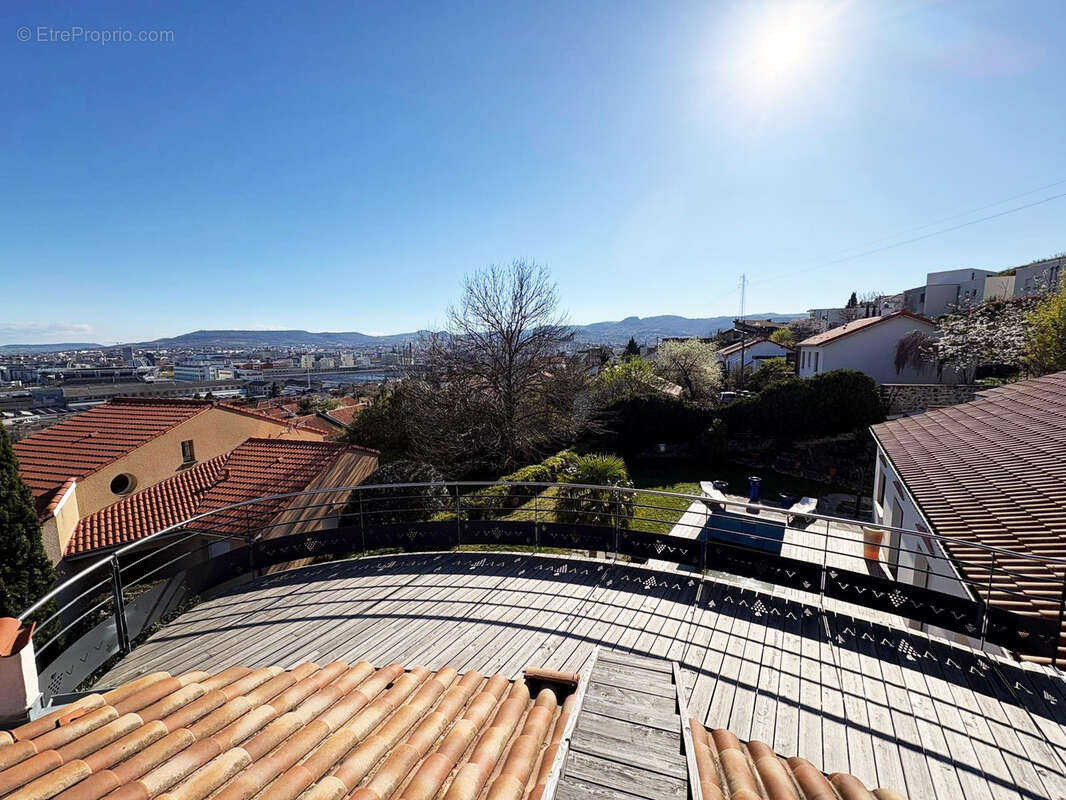 Maison à CLERMONT-FERRAND