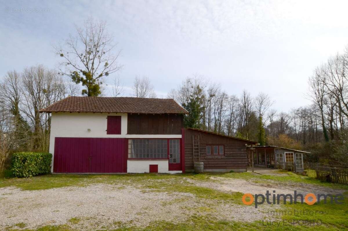 Propriété de 4 chambres au bord de la rivière à vendre - photo 38
