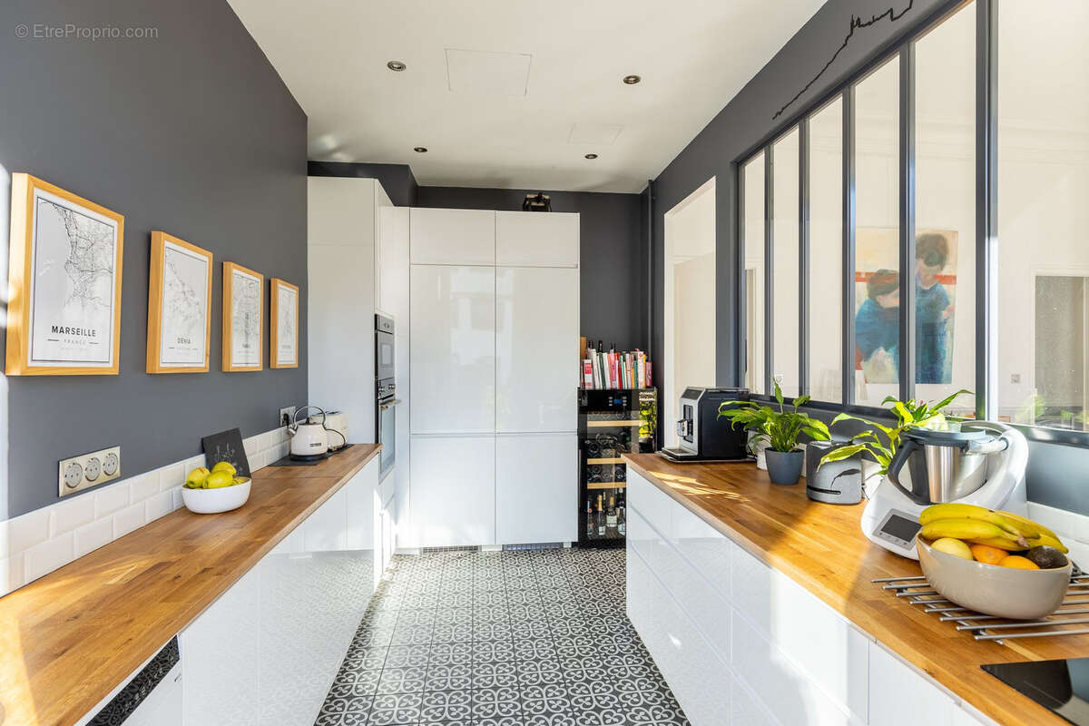 Appartement à MARSEILLE-8E