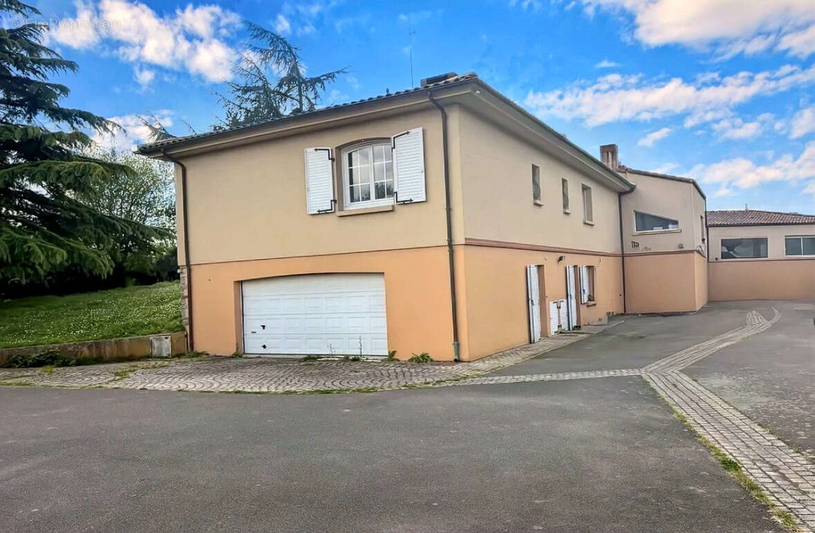 Maison à SAINT-PHILBERT-DE-BOUAINE