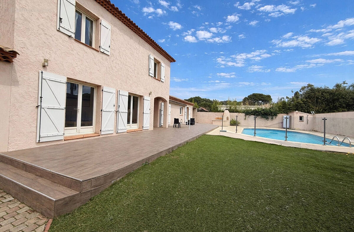 Maison à SIX-FOURS-LES-PLAGES