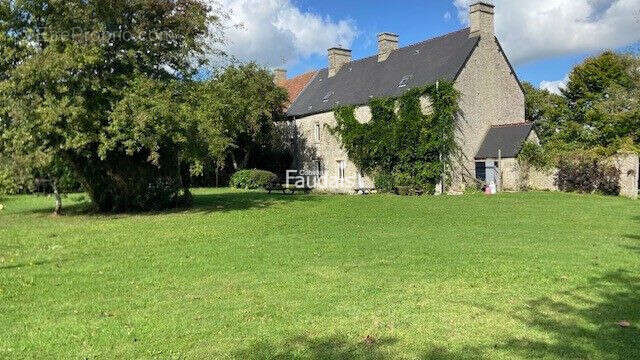 Maison 305 m² à Audouville-La-Hubert  - photo 2