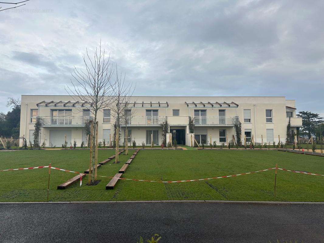 Appartement à TOULENNE