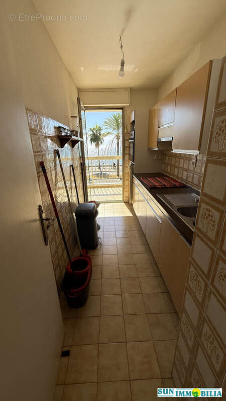 Cuisine - Appartement à CAGNES-SUR-MER