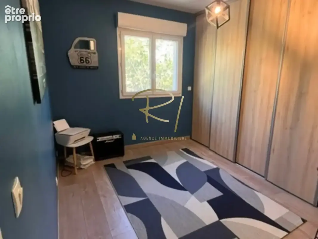 A vendre - maison recente avec vue et piscine- sud ardeche - photo 9