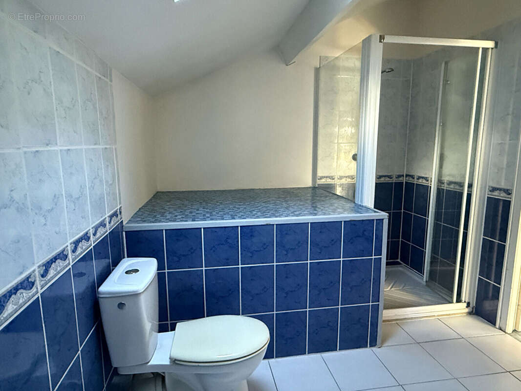 Maison à NIEUIL-L'ESPOIR