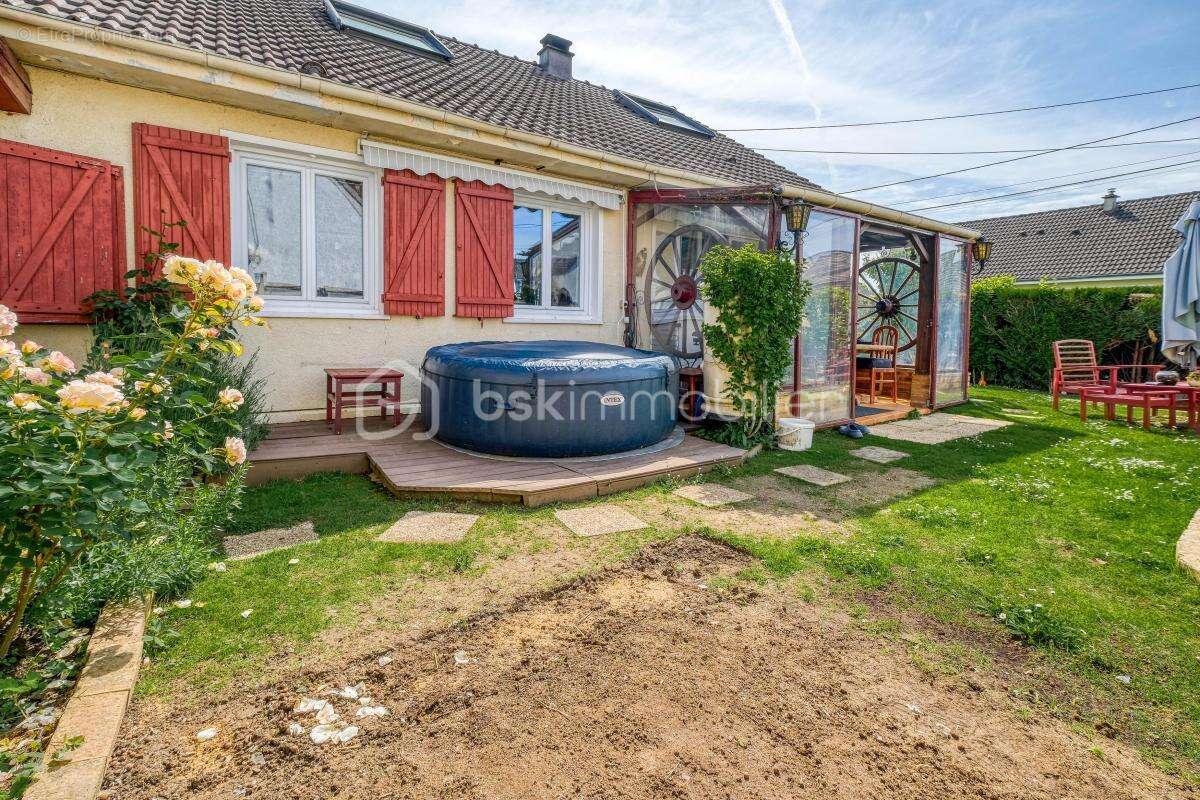 Maison familiale de type Phenix avec jardin - photo 19