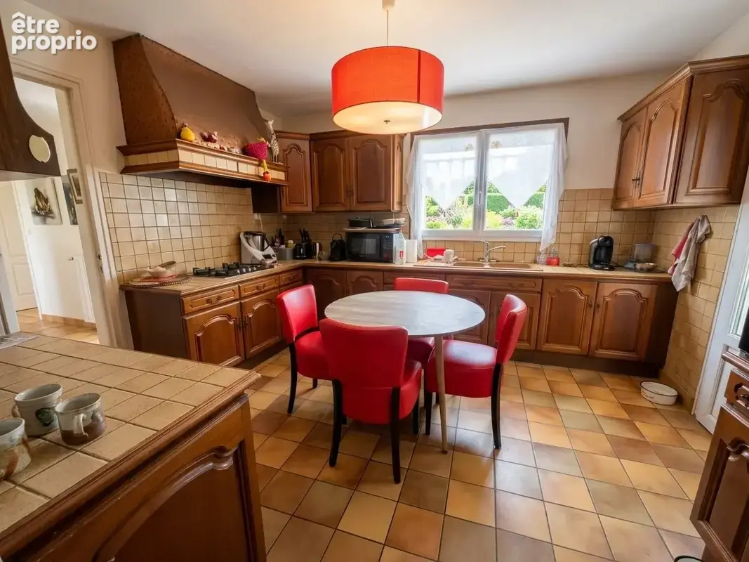 Maison 6 pièces 197 m² à vendre à Lalande-De-Pomerol (33500) - photo 3