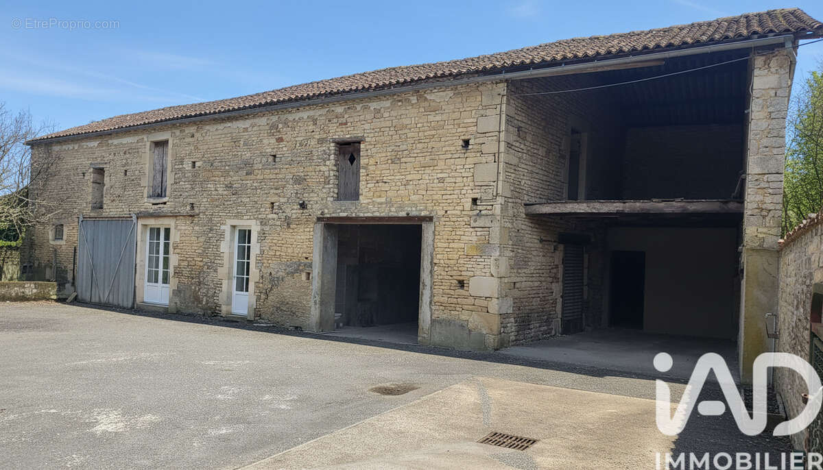 Photo 2 - Maison à VILLEFAGNAN