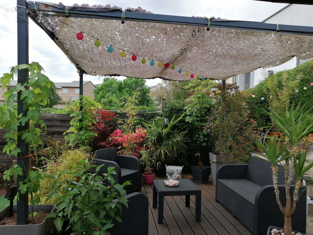 Maison à ONET-LE-CHATEAU