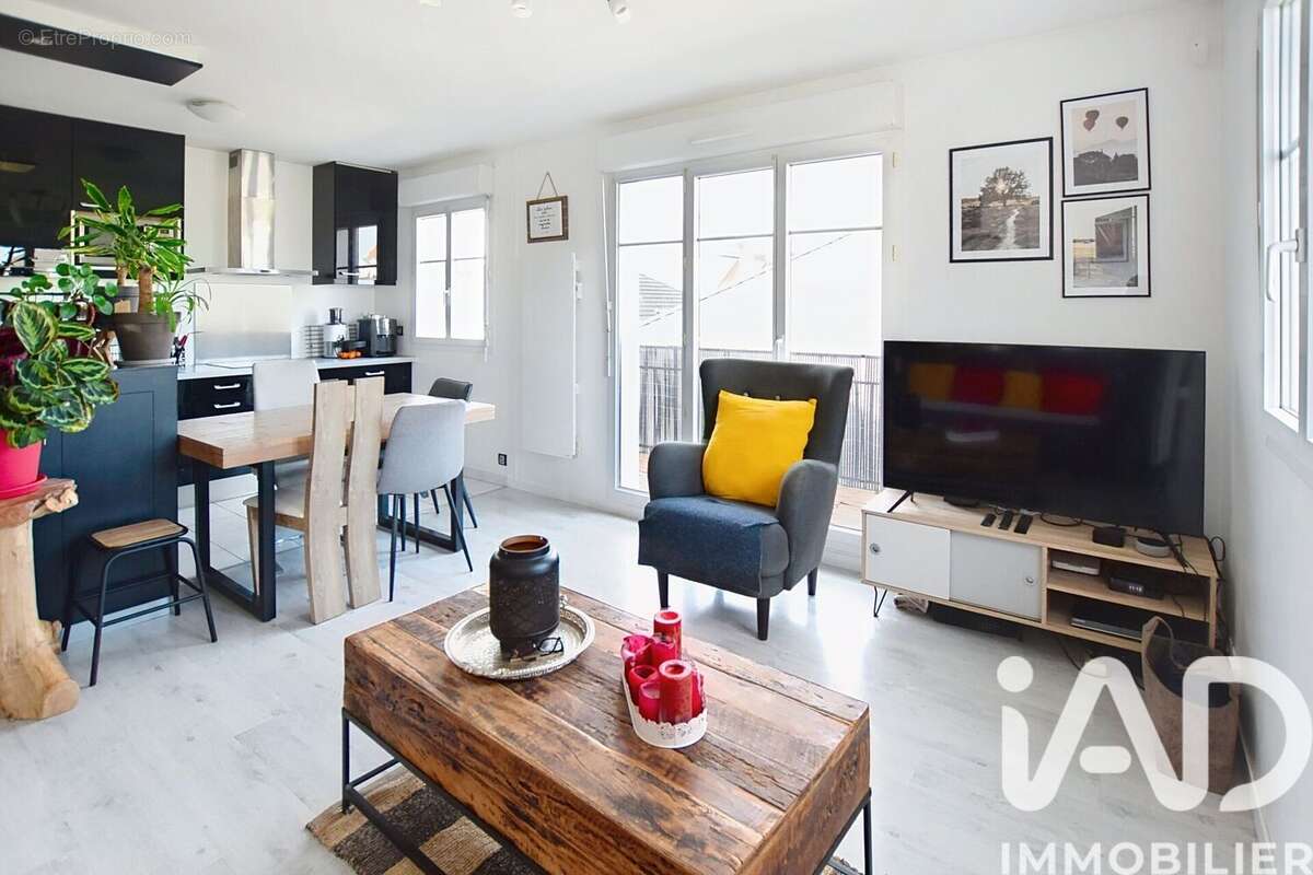 Photo 2 - Appartement à MAGNY-LE-HONGRE