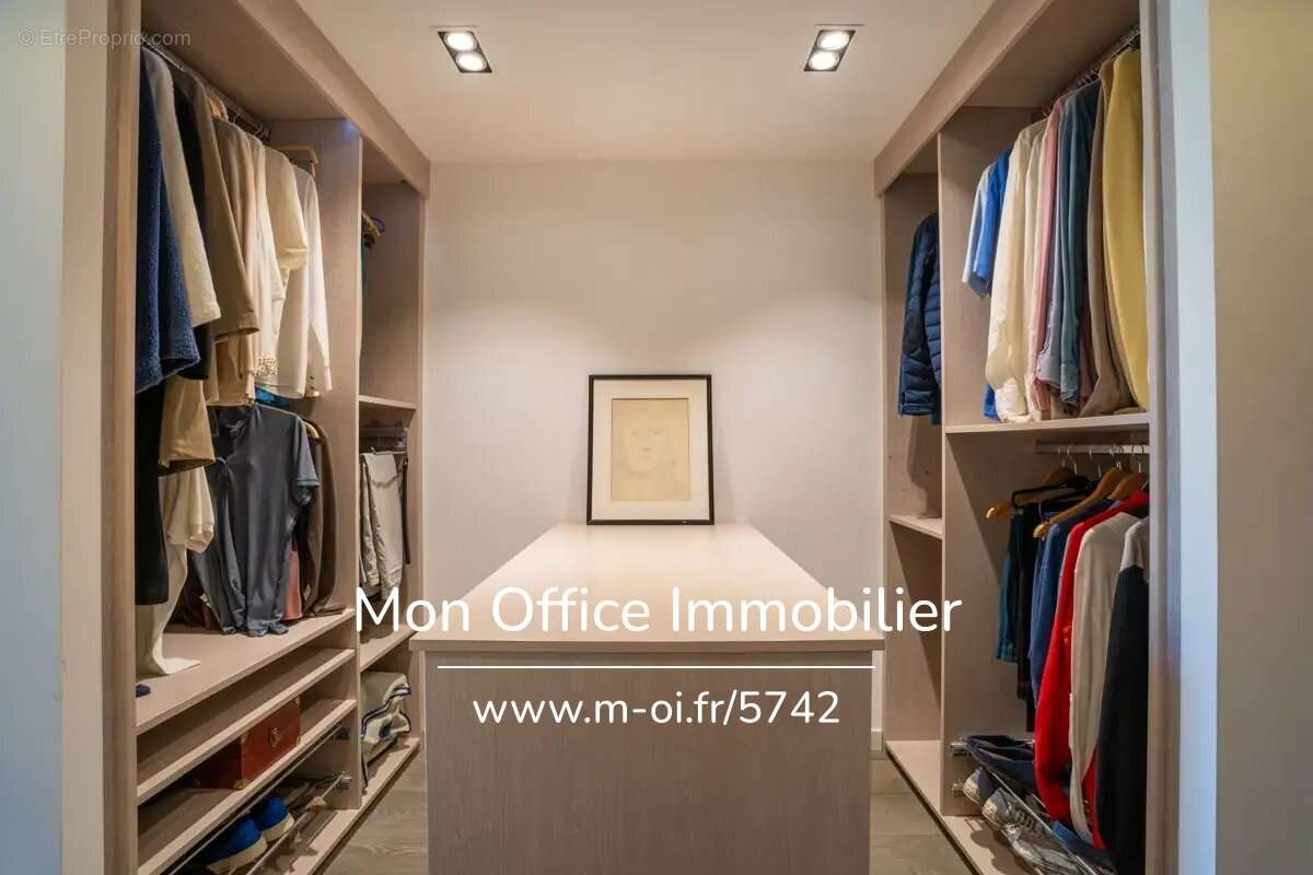 Appartement à CARRY-LE-ROUET