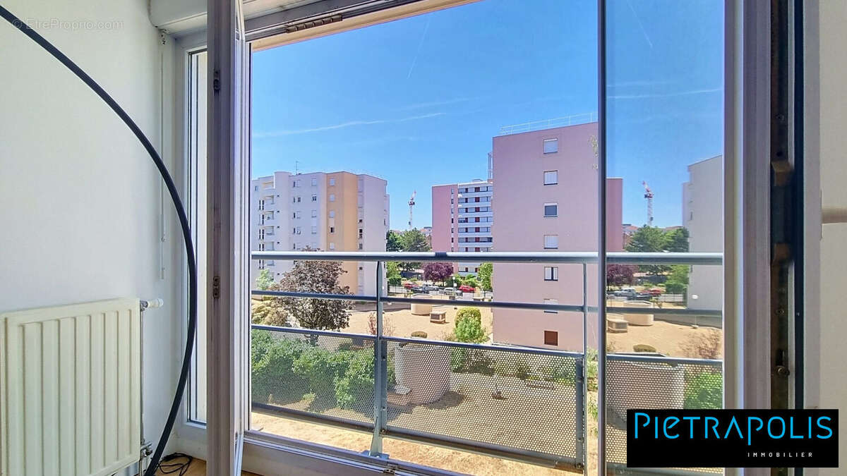 Appartement 83 m² à Lyon-3e  - photo 2