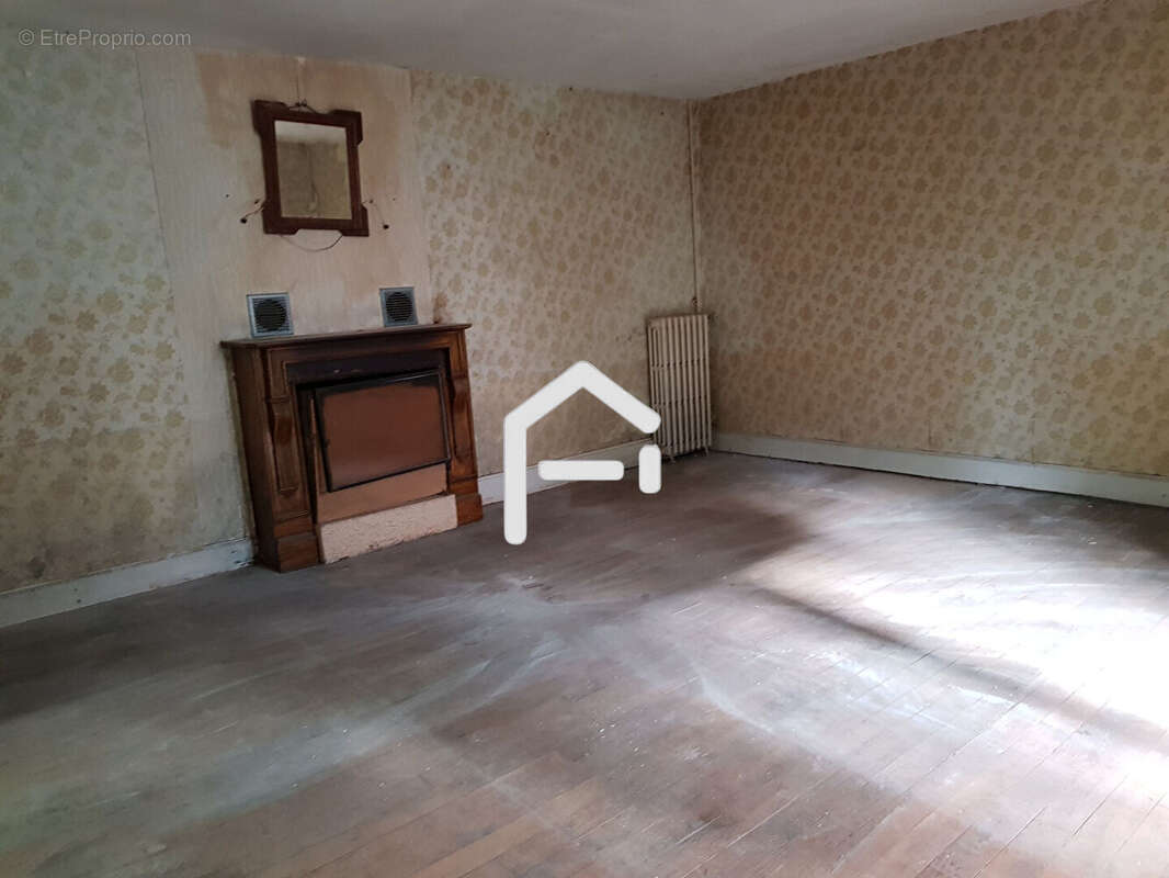 Appartement à OBJAT