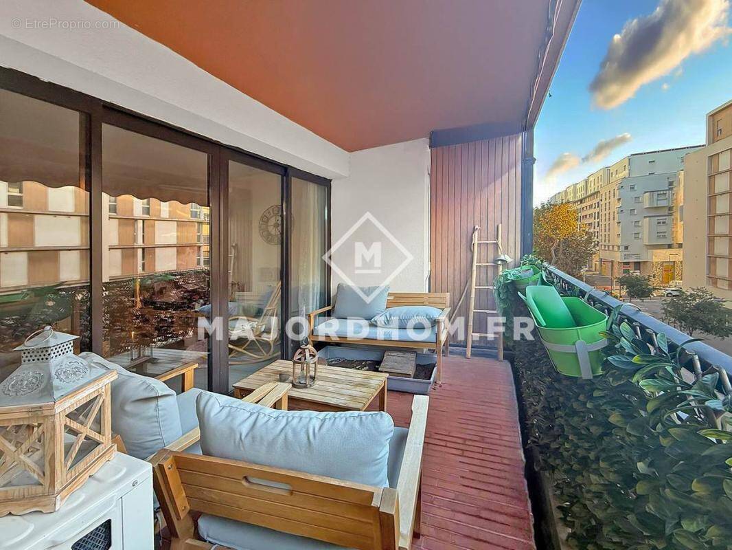 Appartement à MARSEILLE-2E