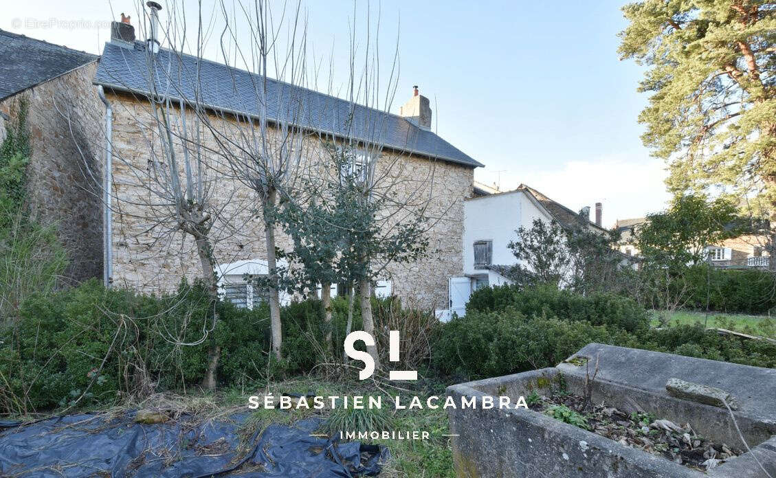 Maison en pierre rénovée   5 pièces   Piscine avec dôme   Terrain arboré - photo 22