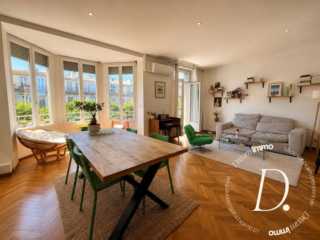 Appartement à MARSEILLE-6E