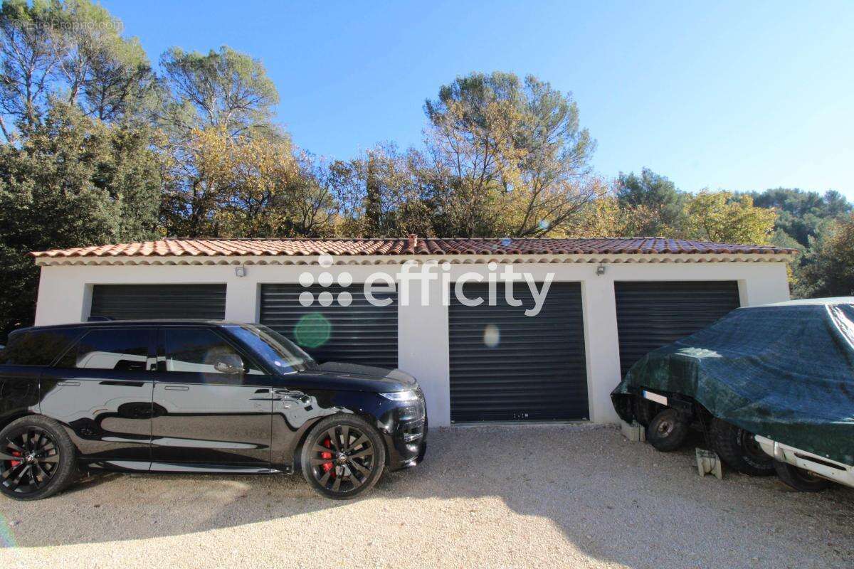 Maison à LA BOUILLADISSE