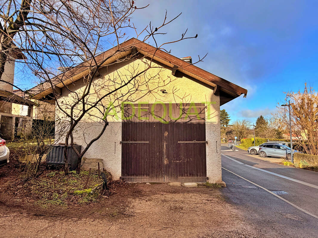 Maison à VILLEFONTAINE