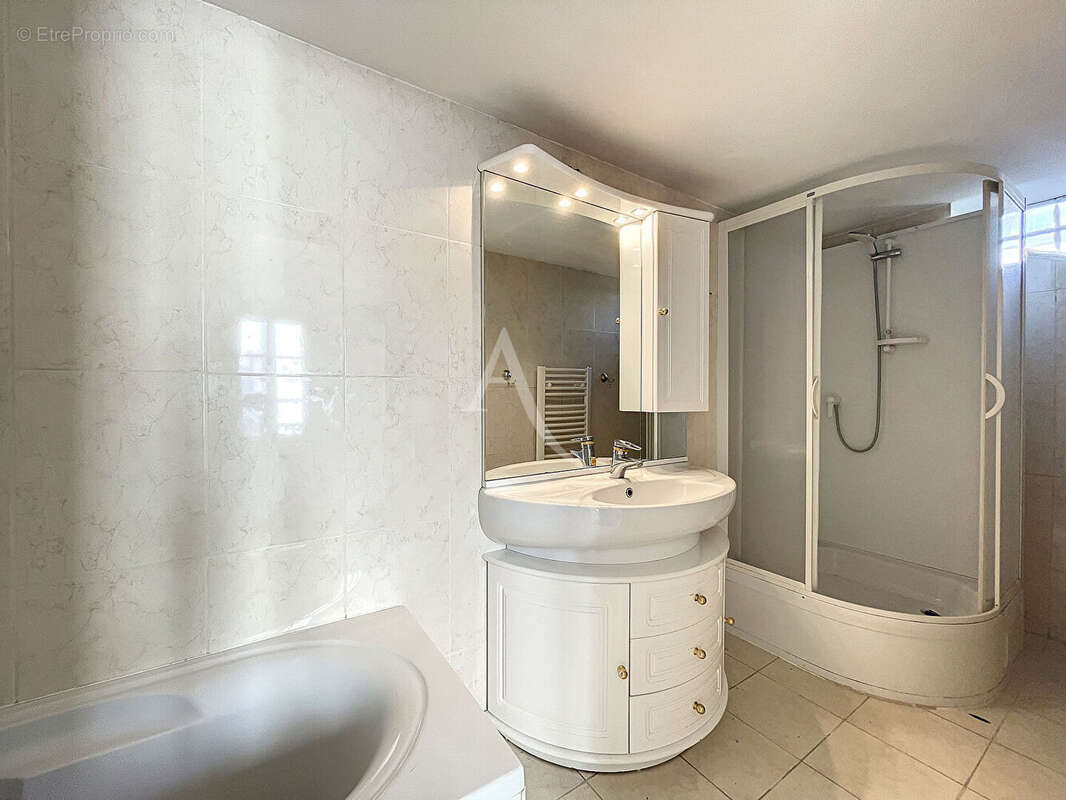 Maison de ville 6 pièces de 102.02 m² - Centre-ville de Saint-Germain-en-Laye - photo 11