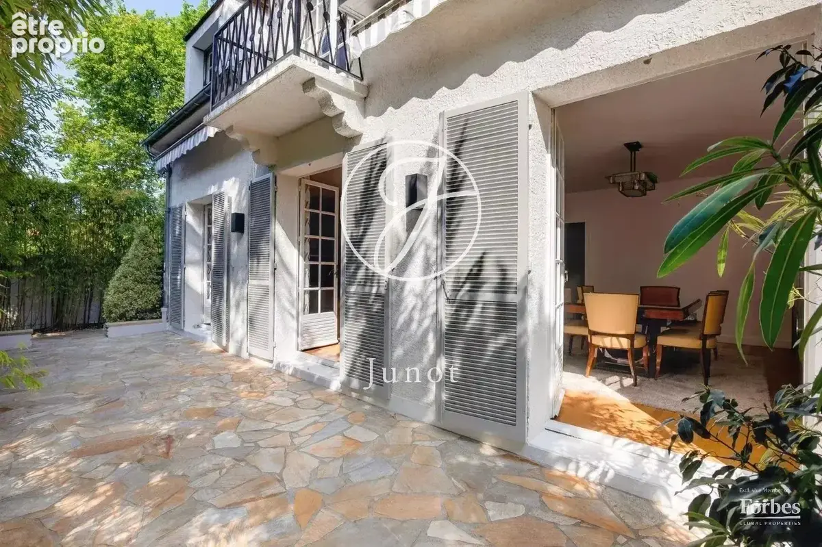 Le Vésinet - CHARMETTES - Maison - 5 chambres - 207m² - Terrain de 757m². - photo 6