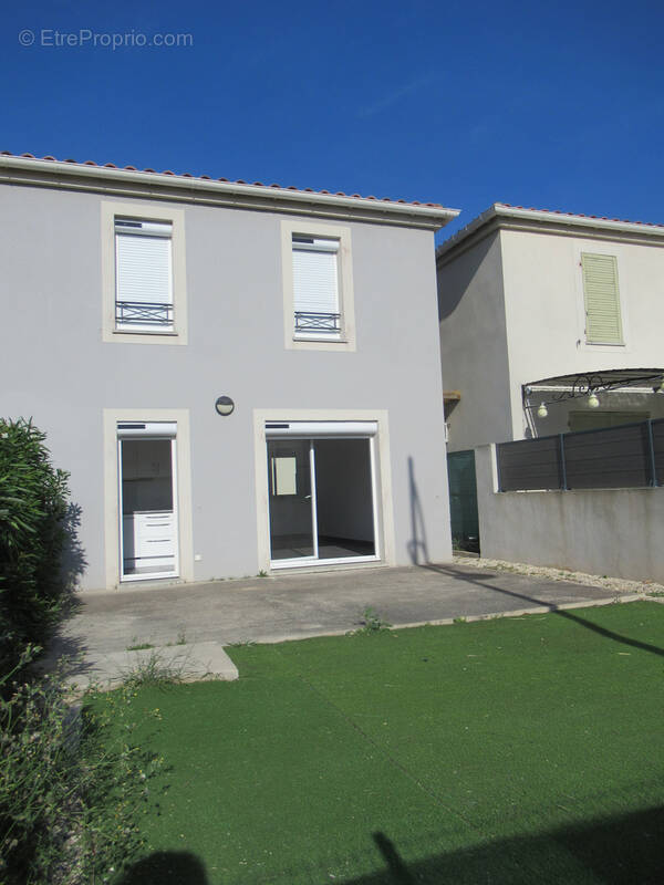 Maison à CHATEAUNEUF-LES-MARTIGUES