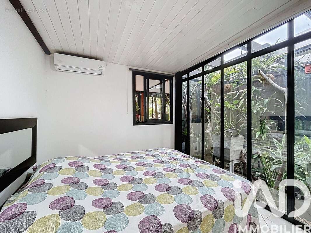 Photo 6 - Maison à SAINT-DENIS