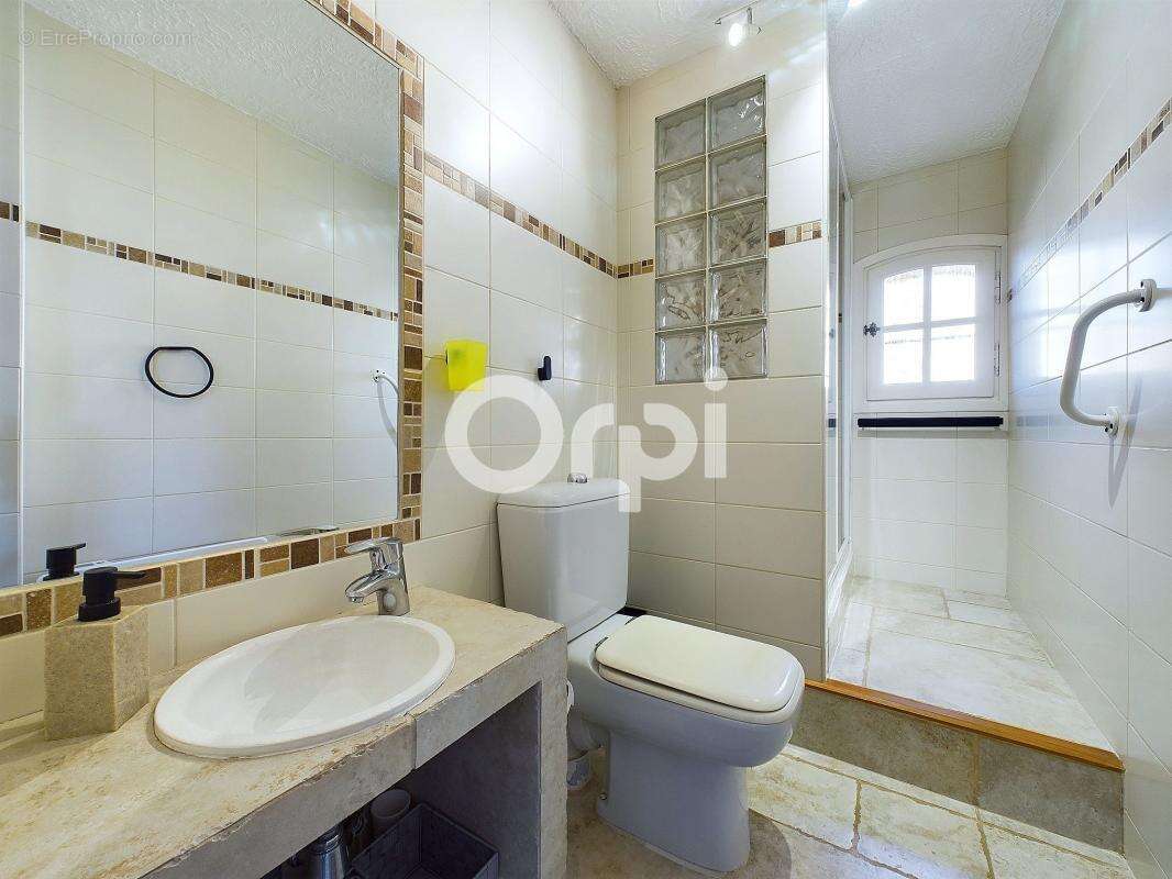 Domaine résidentiel recherché face au golf de barbossi - appartement indépendant amis 42 m2 terrain 1575 m2 avec piscine et plag - photo 22