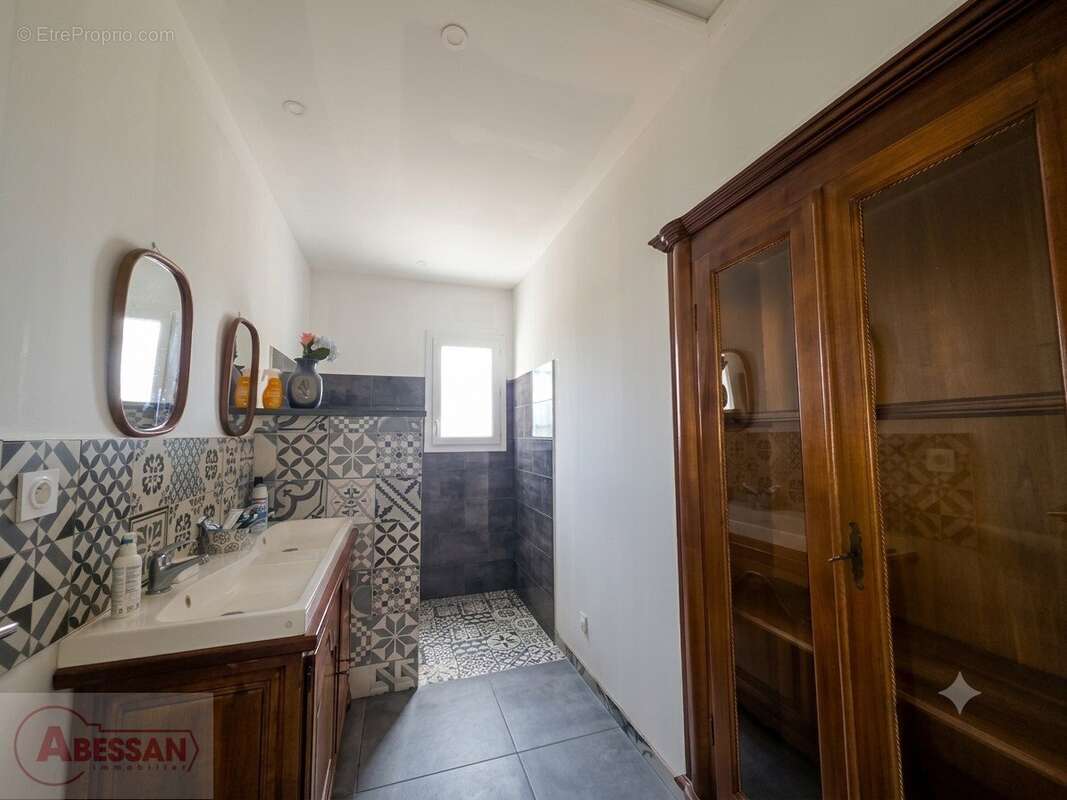 Maison 125 m² à La Calmette  - photo 11