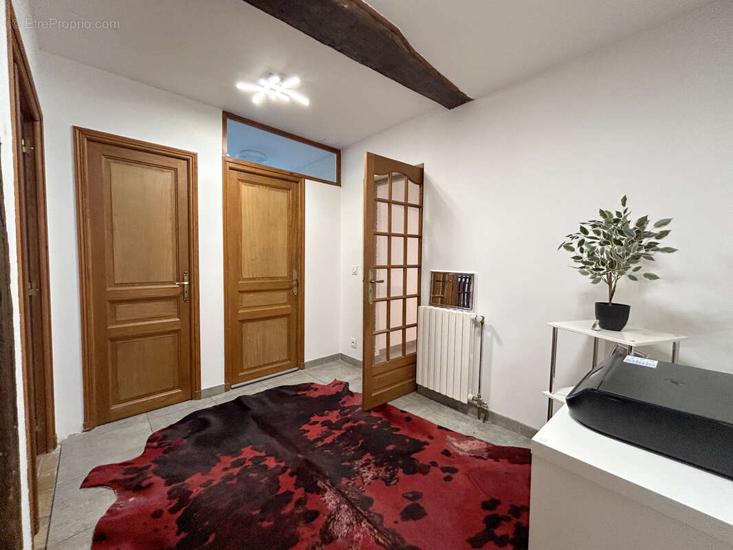 Immeuble à vendre Bézenet - photo 5