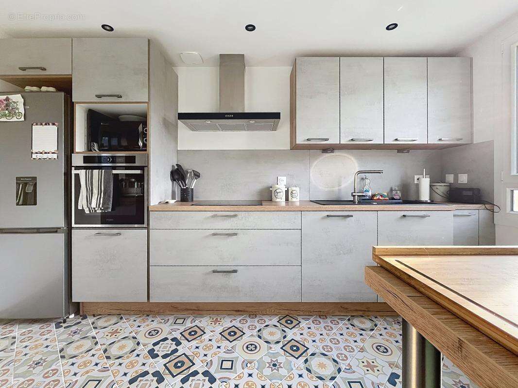 Maison à ROYE-SUR-MATZ