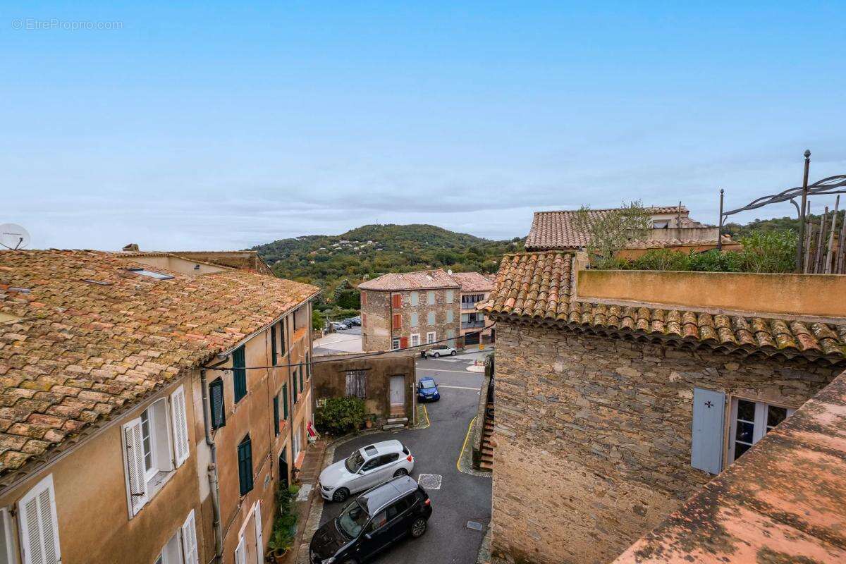Maison à LA GARDE-FREINET