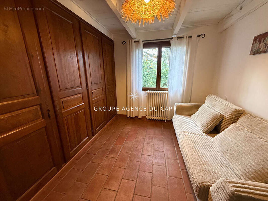 Maison à ROQUEBRUNE-SUR-ARGENS