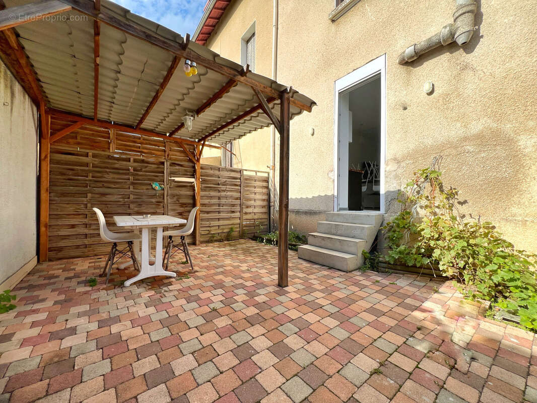 Maison à SAINT-PRIEST