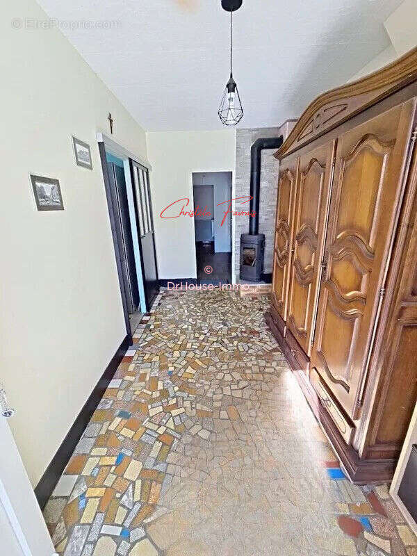 Maison à SAINT-ELLIER-DU-MAINE