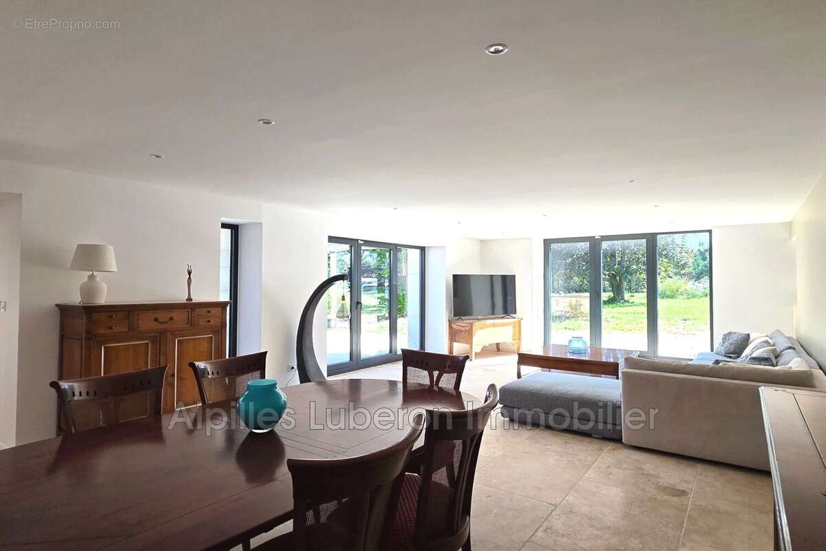 Maison à EYGALIERES