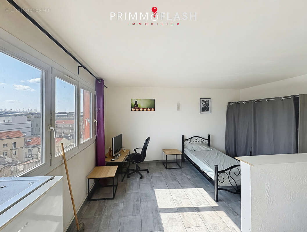 AUBERVILLIERS -  Studio - 26,82 m² - photo 5