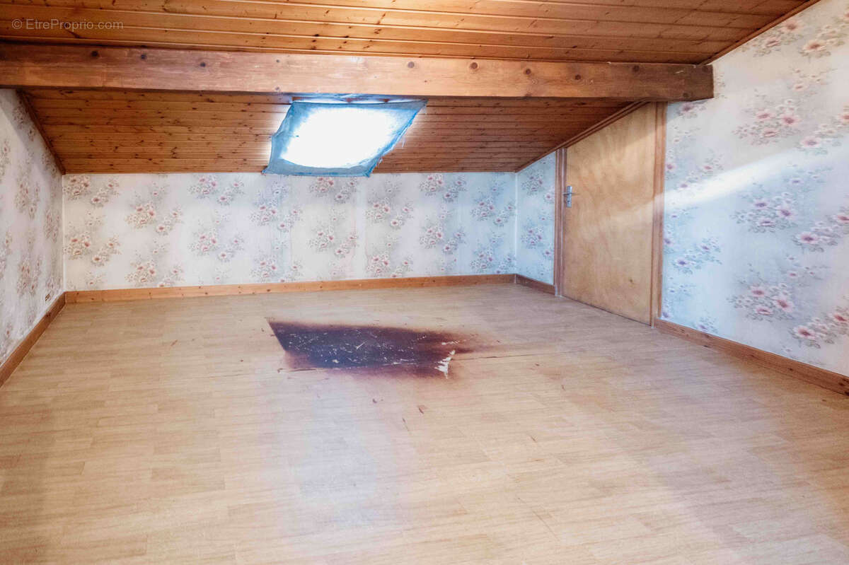 Maison à LA LONGEVILLE