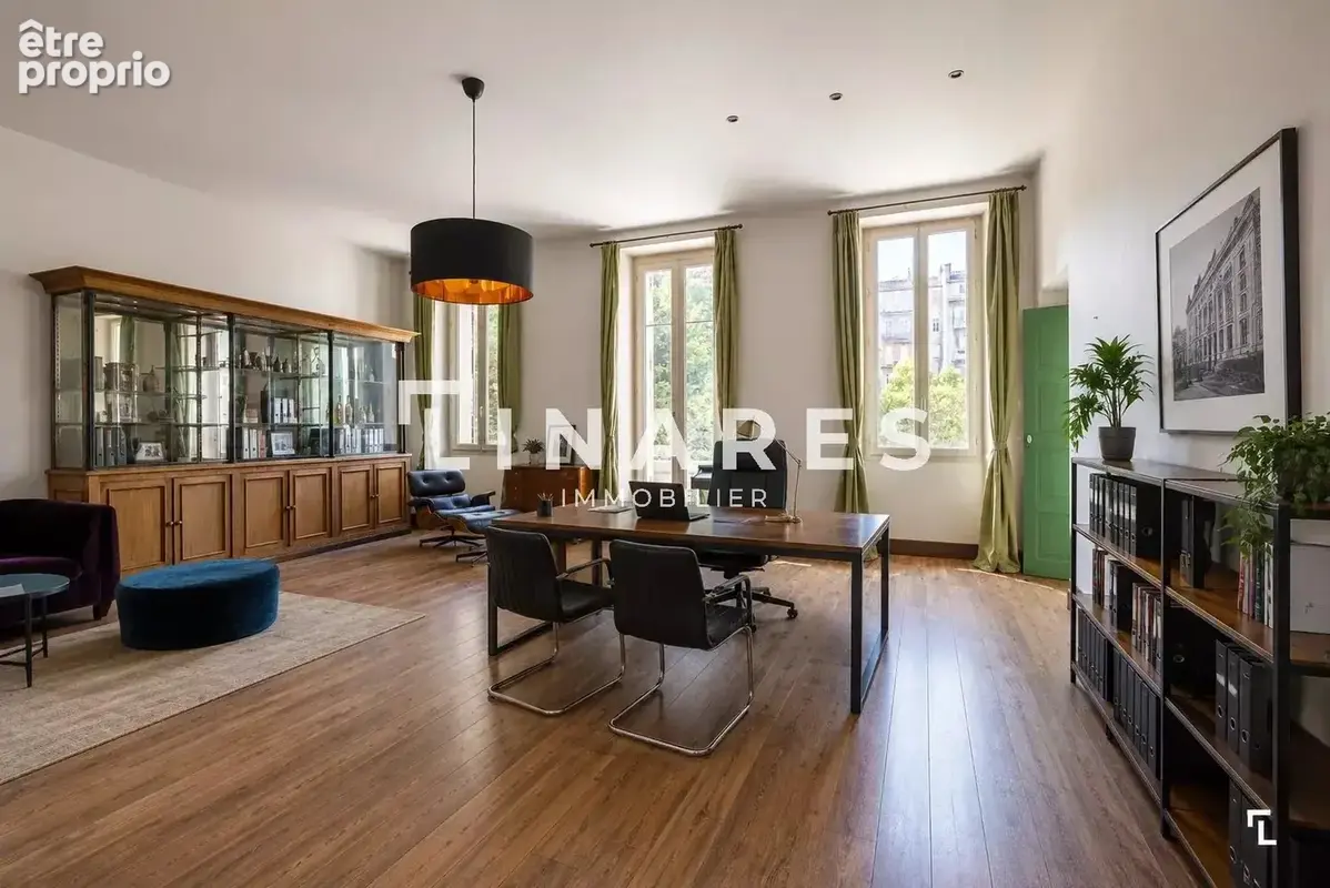 OFFICE AFFAIR - Bureaux T5 de 164m2 + Mezzanine - Box (sus) - 13008 Périer - photo 2