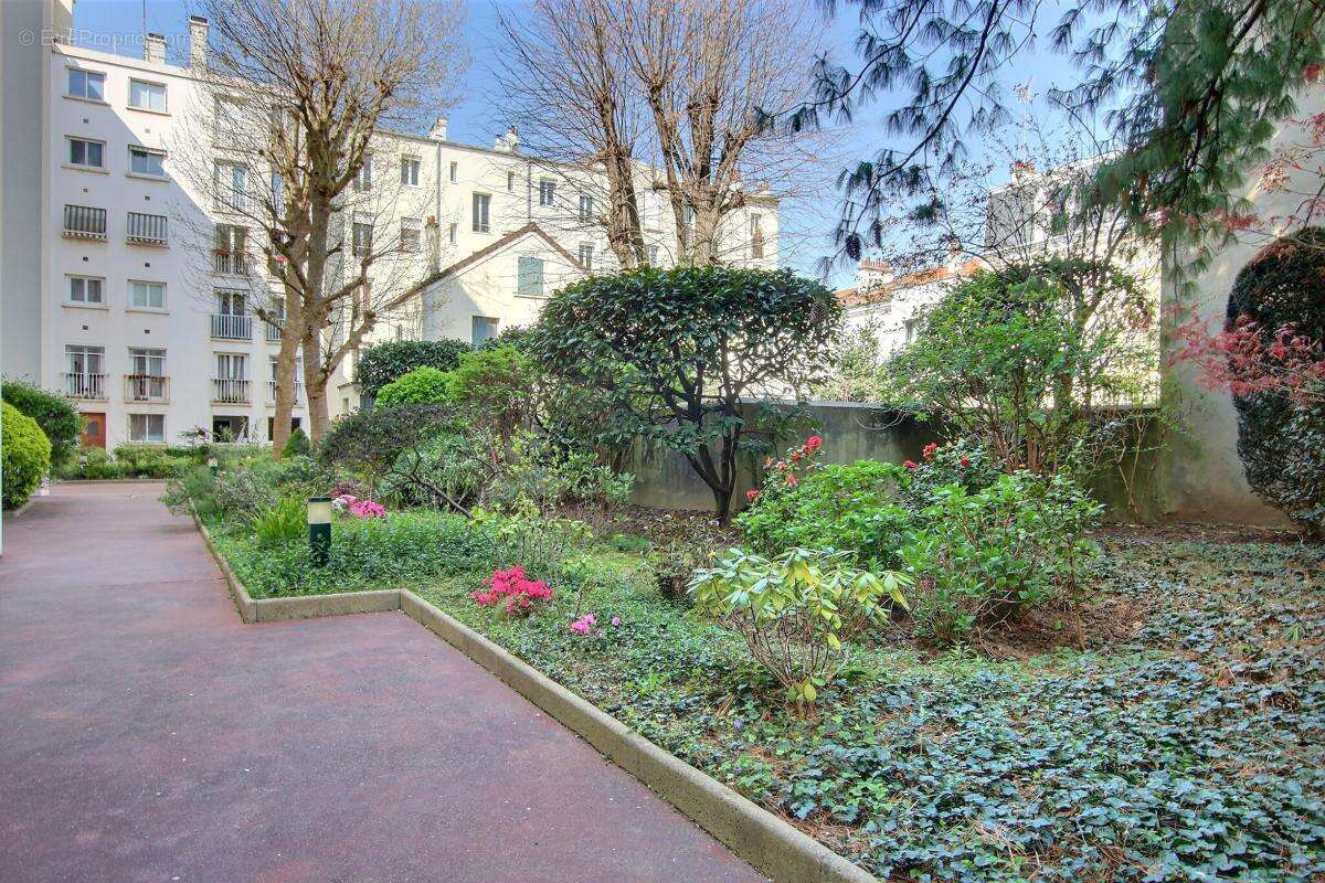 Appartement à BOIS-COLOMBES