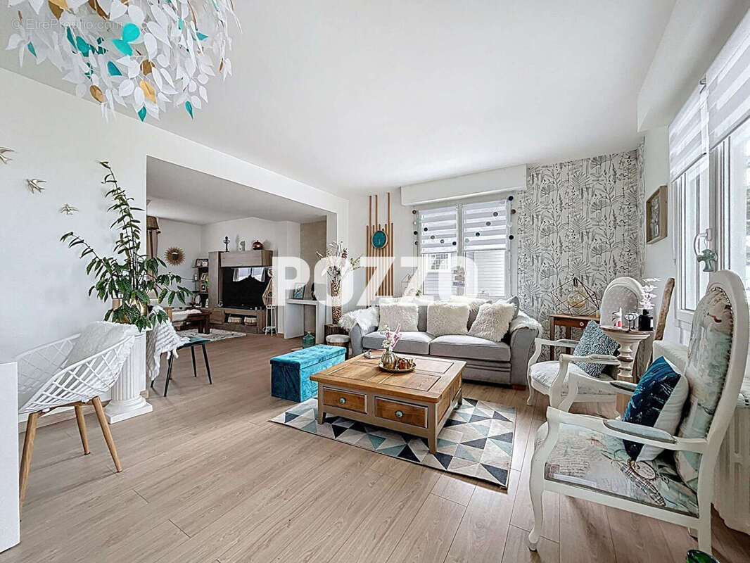 Maison à DONVILLE-LES-BAINS