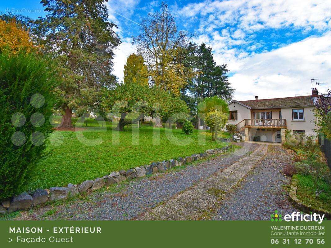 Maison à CHAZELLES-SUR-LYON