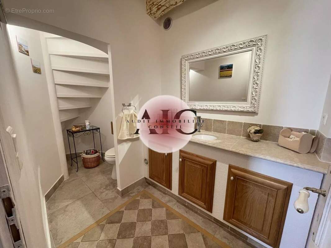 Appartement à FAYENCE