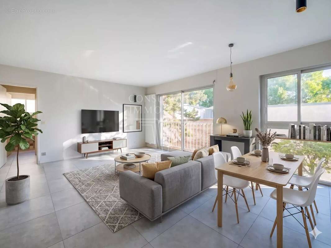 Appartement à NEUILLY-SUR-SEINE