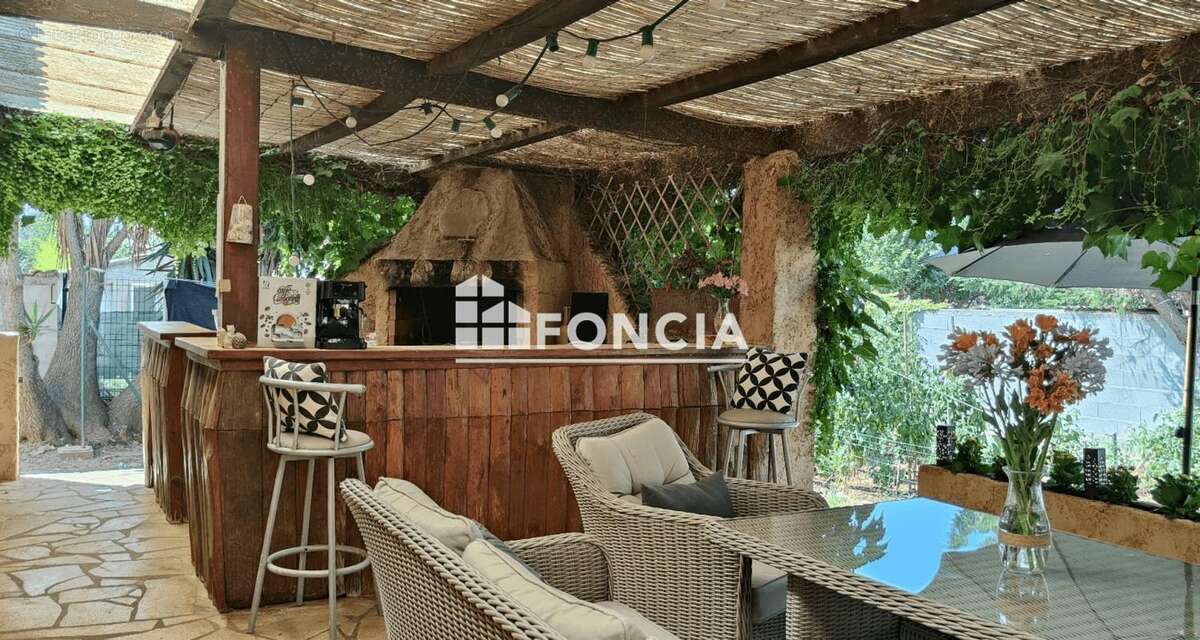 Maison à LA LONDE-LES-MAURES