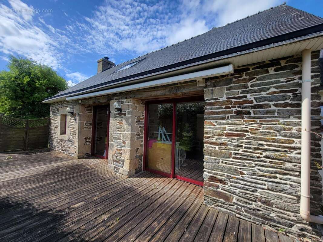 Maison 143 m² à Gourin  - photo 2