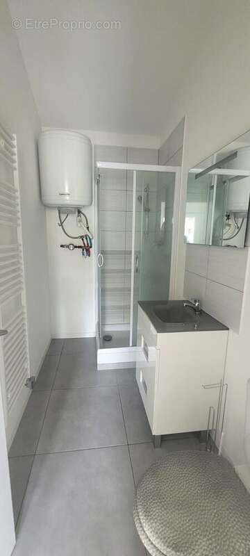 Appartement à SAINT-PAUL-TROIS-CHATEAUX