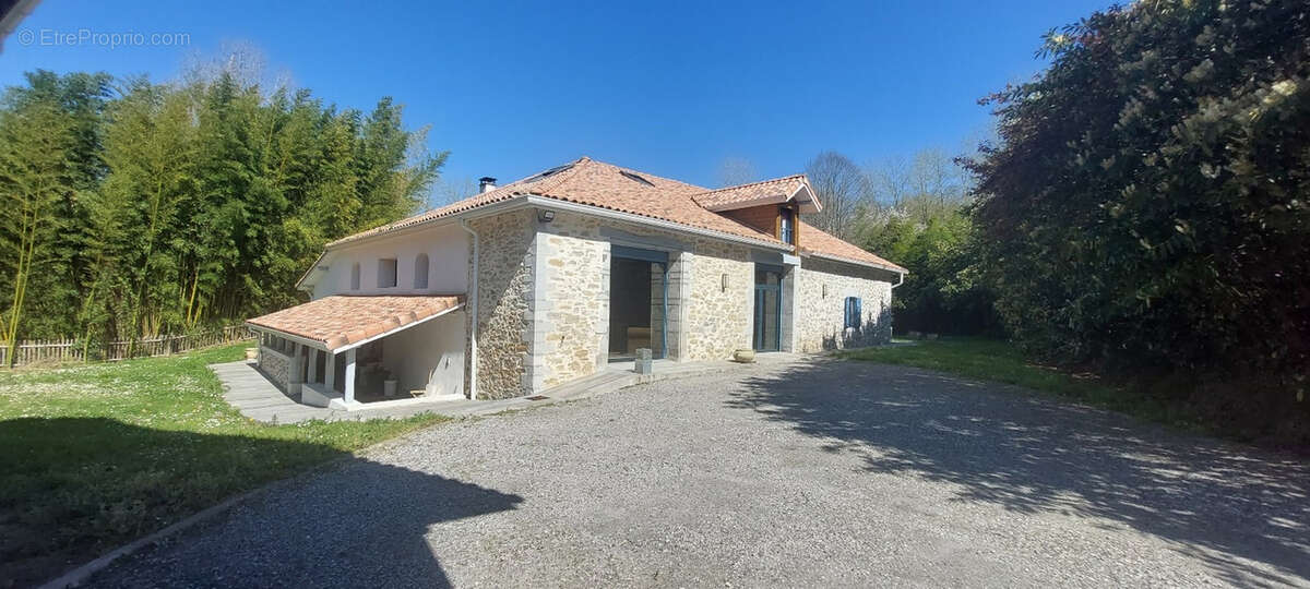 Maison à SAINT-MARTIN-DE-HINX