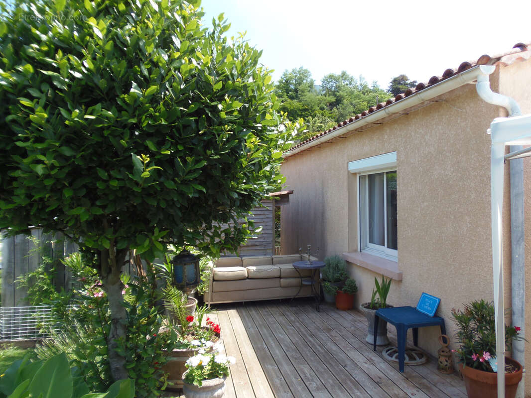 Maison à MORTAGNE-SUR-GIRONDE