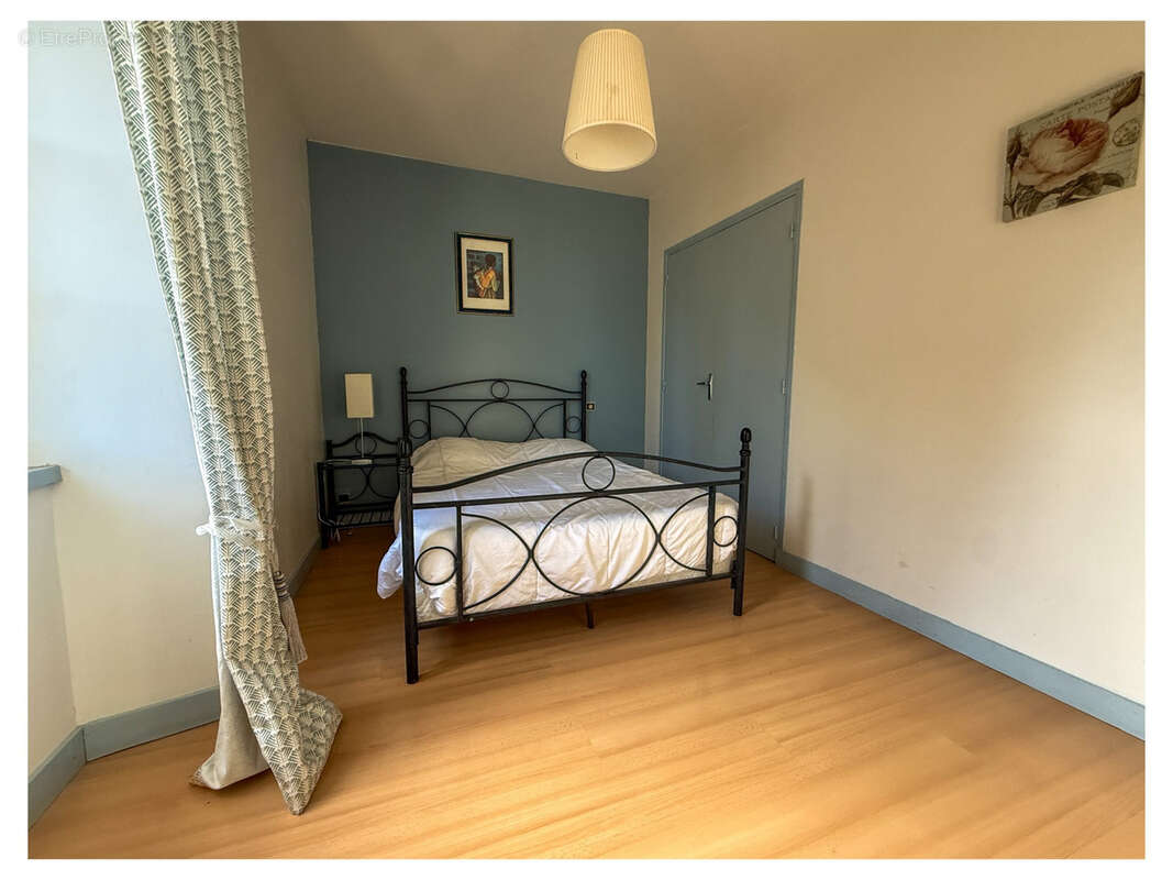 Maison à SAINT-AMAND-DE-COLY